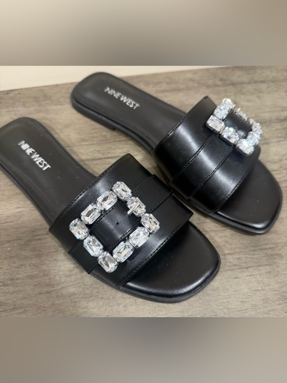 New in box- Nine West Goleia3 Black Crystal-Buckle Slide Sandals size 8